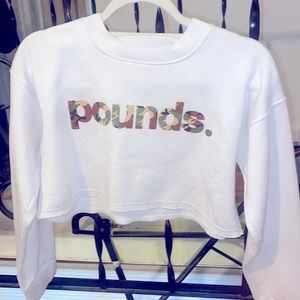 crop top sweater OPEN PHOTO SWEATER IS DIFFERENT THEN ORIGINAL PIC